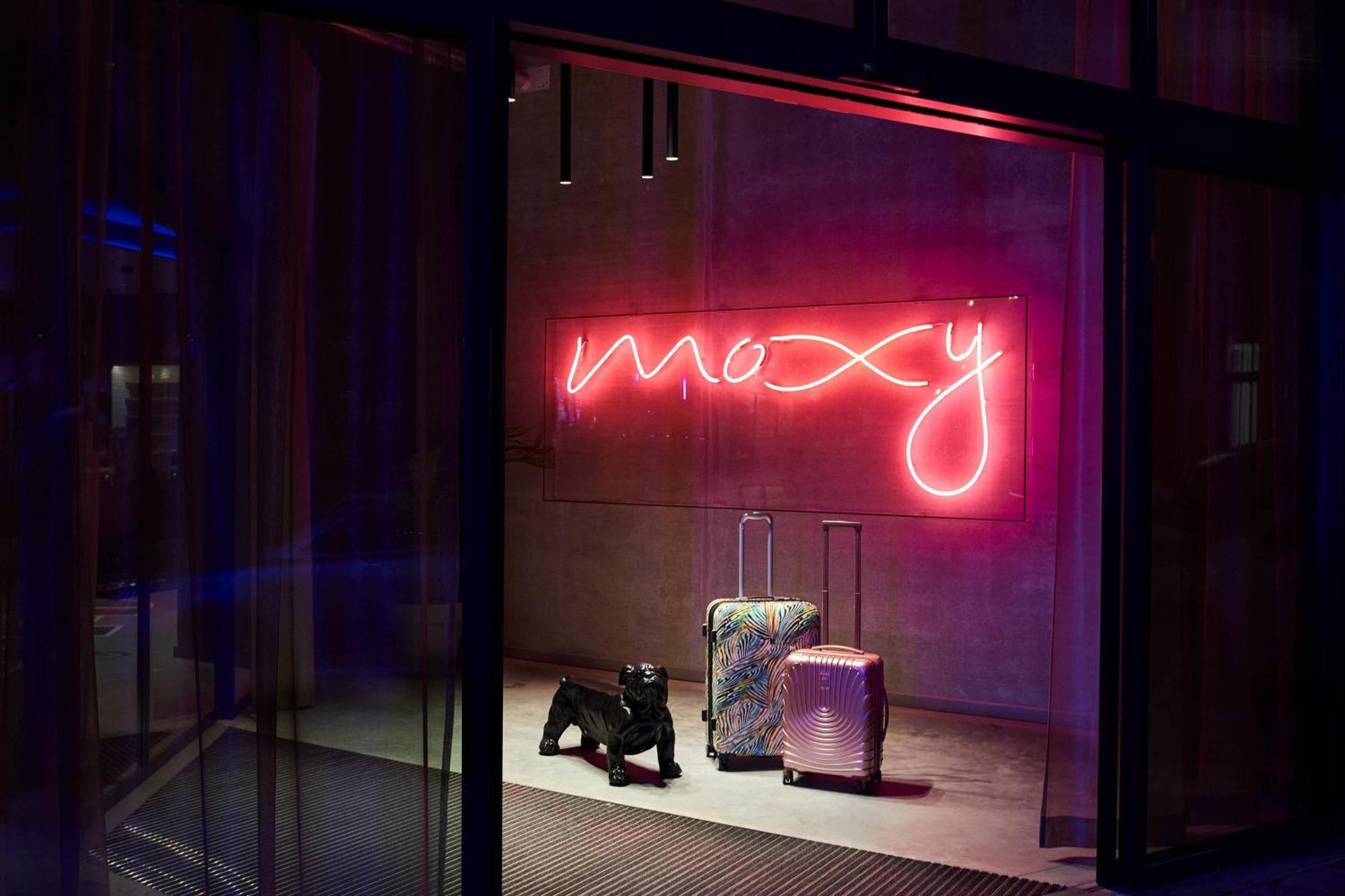 Moxy Brussels City Center Ixelles Exterior photo